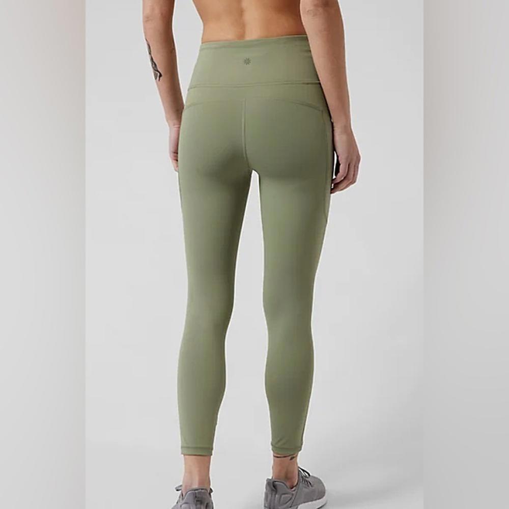 Athleta Ultimate Stash 7/8 Tights